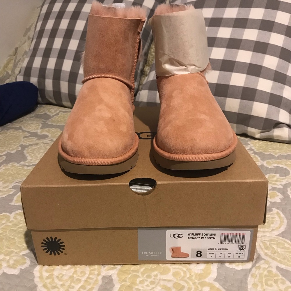 Ugg Fluffy Bow Mini Women’s Boot